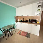 아파트 Aquamarine In Santa Marina 소조폴